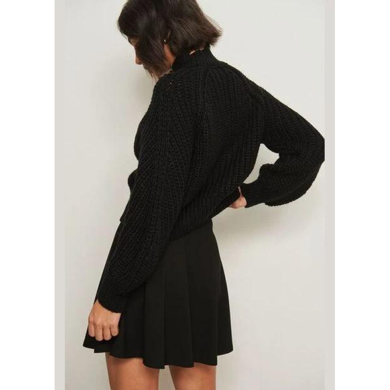 В'язаний зимовий жіночий светр, джемпер NA-KD Knitted Sweater XXS Чорний